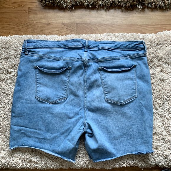 Universal Thread Women's Shorts - Size 26WR - Picture 2 of 2